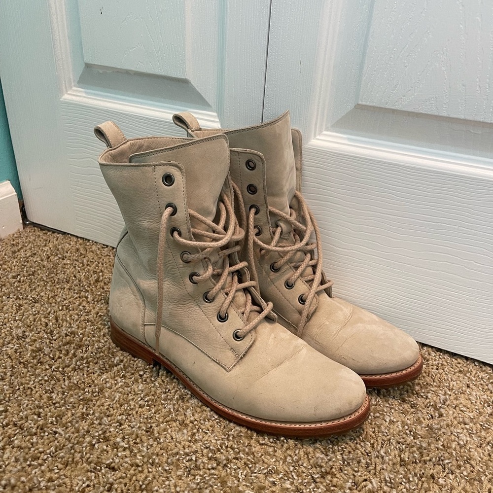 Frye Veronica Lace Up Suede combat Boots